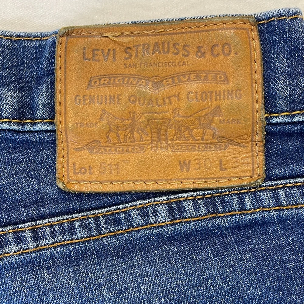 LEVIS, 511, Capital E, MENS SIZE 30/34 Classic Blue Denim Jeans
